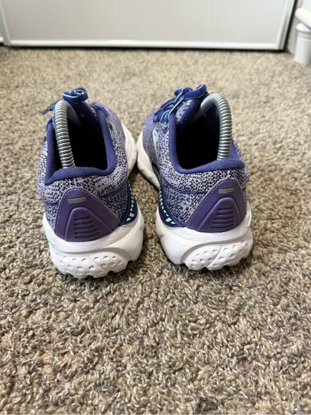 Brooks Women's Blue and Teal Knit Running Shoes - Picture 4 of 7